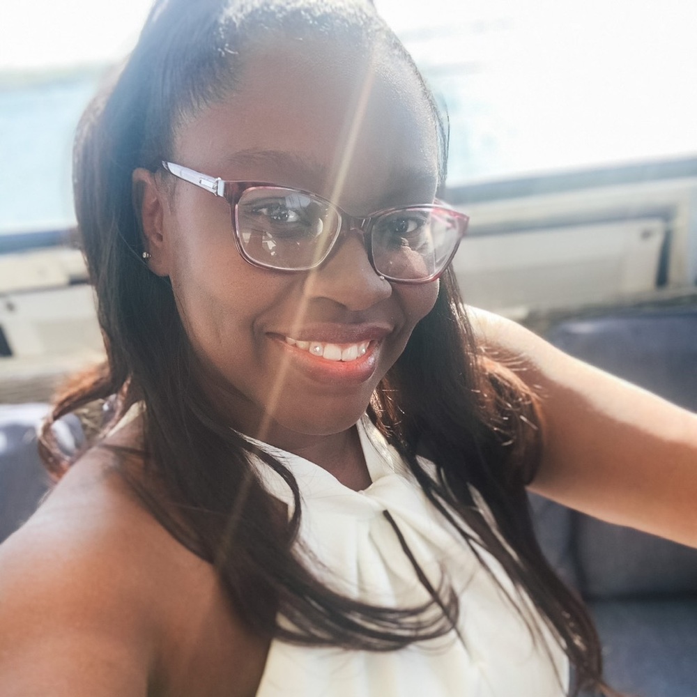 Meet your Posher, Stephanie